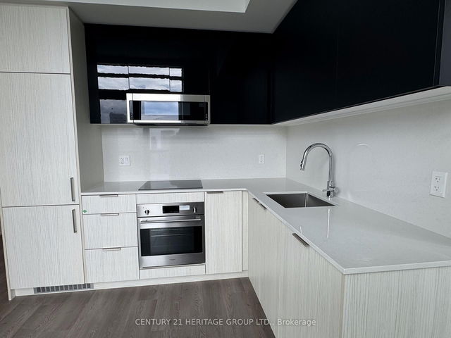 3401 - 308 Jarvis Street
