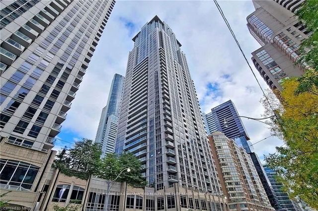 511 - 761 Bay Street