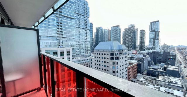 1305 - 215 Queen Street