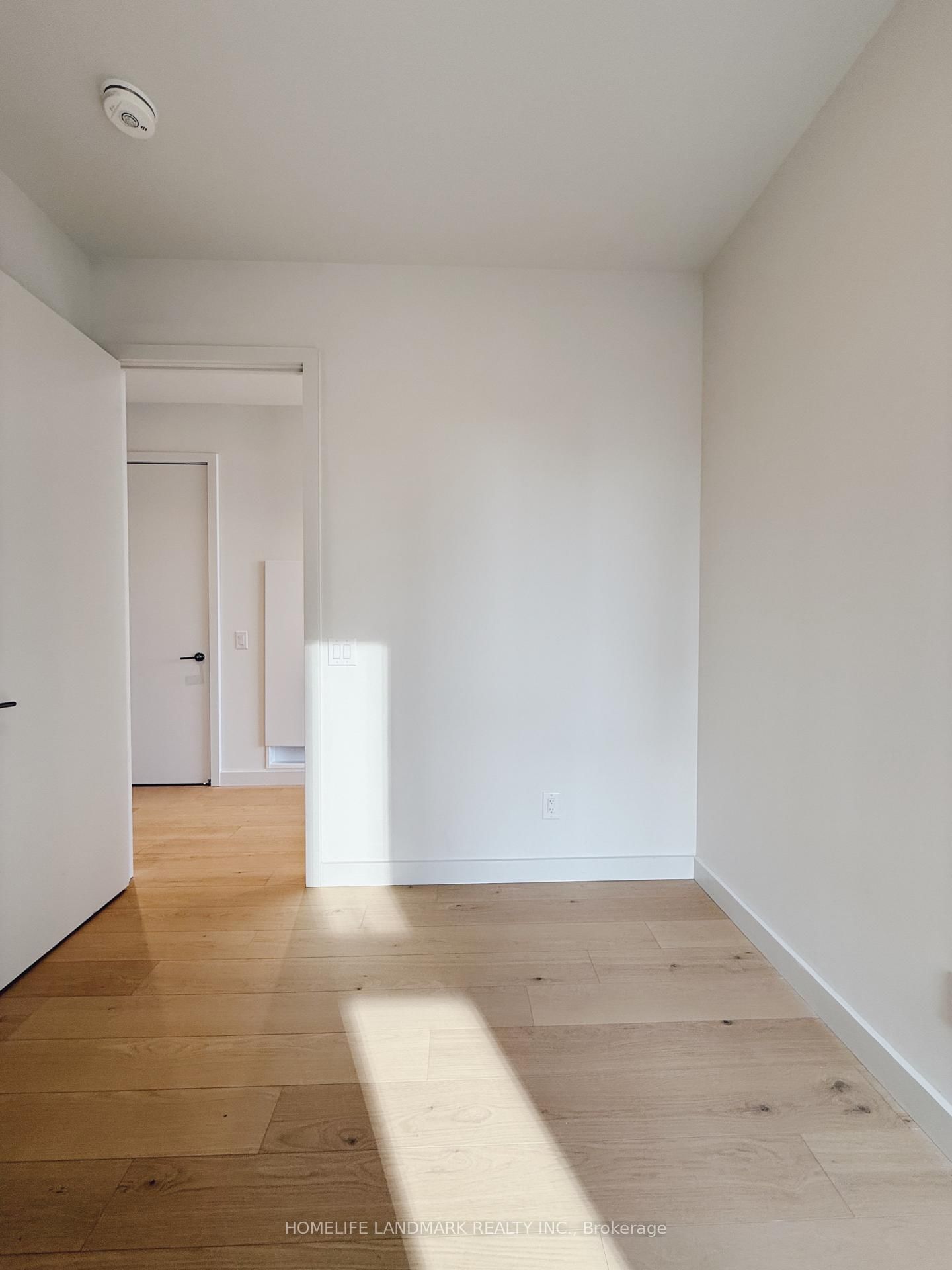 Condo sold at 603-81 Wellesley Street, Toronto, Ontario, M4Y 0C5 - Church-Yonge Corridor - MLS: C12155853