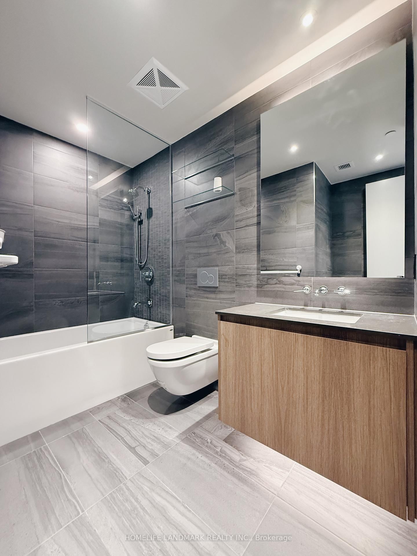 Condo sold at 603-81 Wellesley Street, Toronto, Ontario, M4Y 0C5 - Church-Yonge Corridor - MLS: C12155853