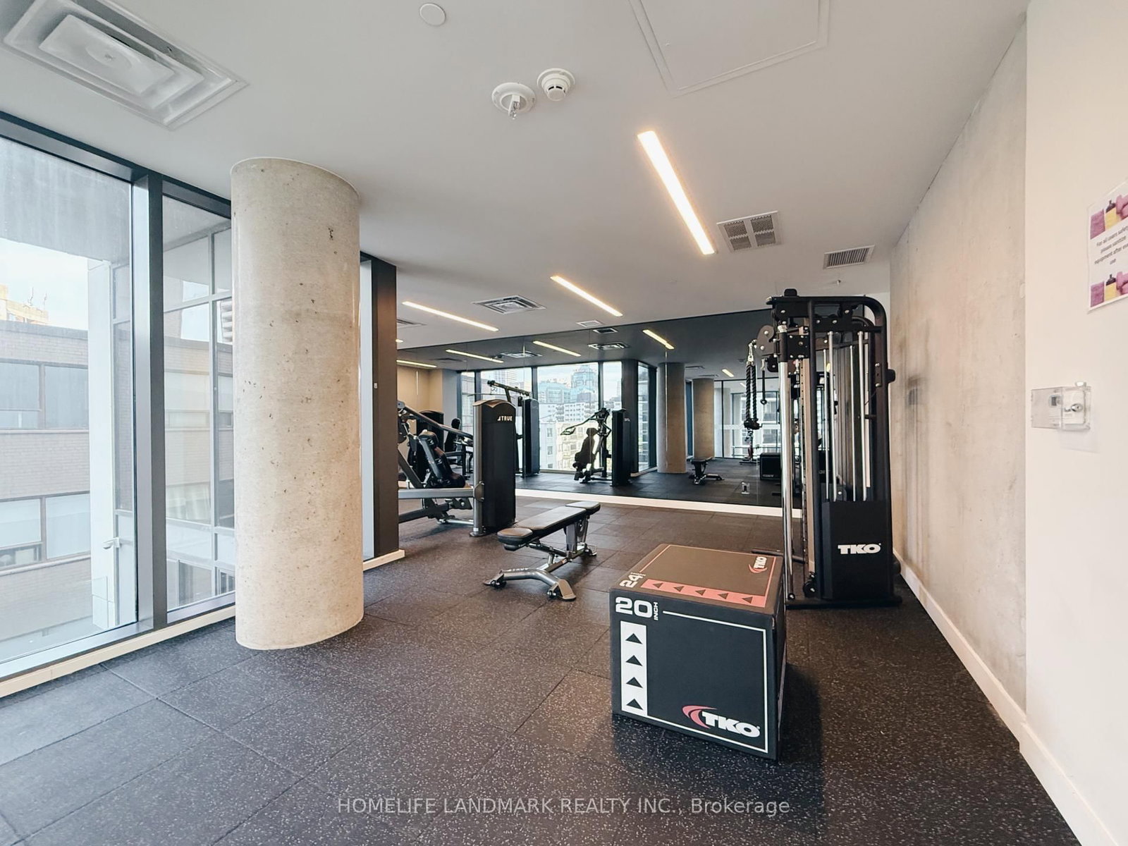 Condo sold at 603-81 Wellesley Street, Toronto, Ontario, M4Y 0C5 - Church-Yonge Corridor - MLS: C12155853