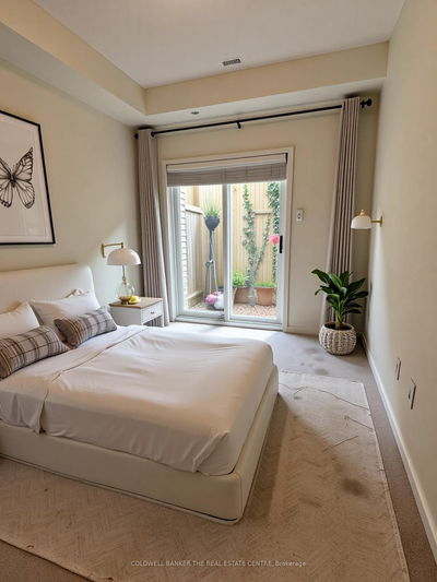 Unit 120 — 19 Coneflower Cres, Toronto - Westminster-Branson image-0-2
