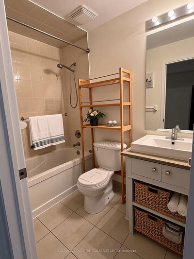 Unit 120 — 19 Coneflower Cres, Toronto - Westminster-Branson image-0-4