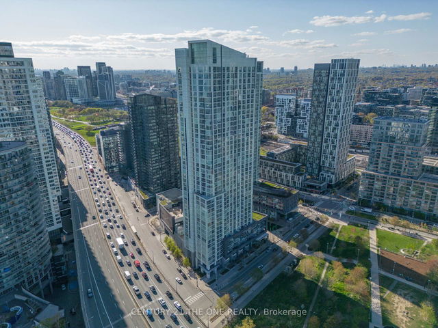1003 - 75 Queens Wharf Road