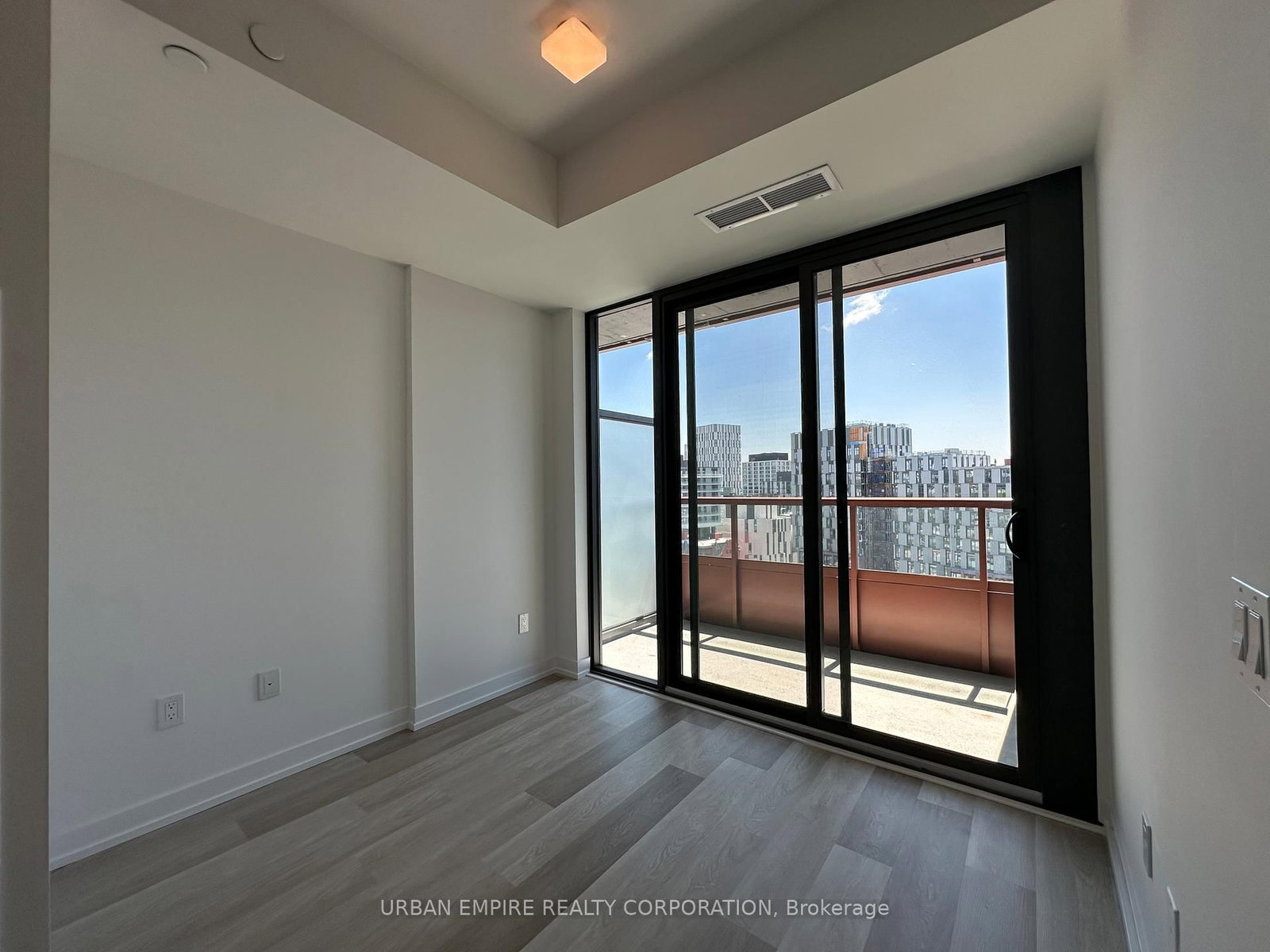 28 Eastern Avenue, Unit LPH15 - Photo 3