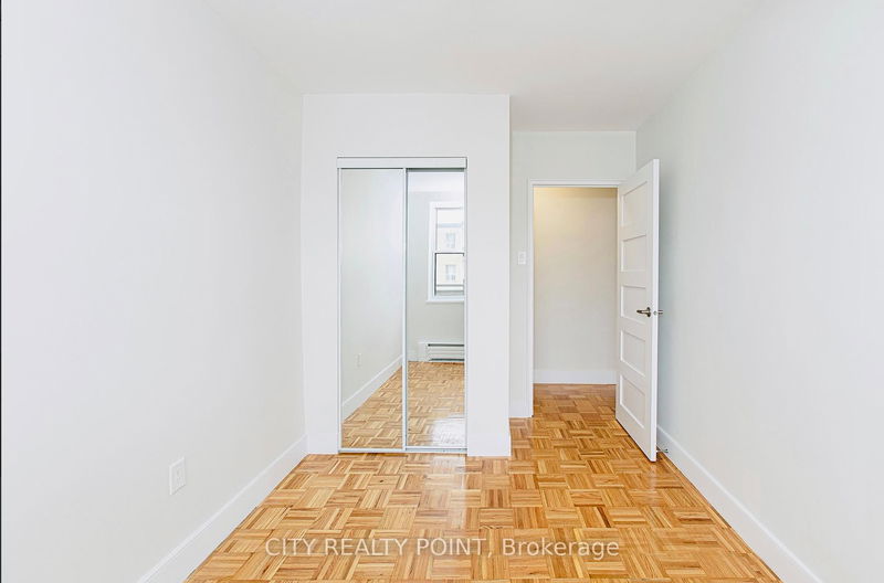 Unit 405 — 2 Grandstand Pl, Toronto - Thorncliffe Park image-0-0