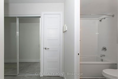 Unit 712 — 33 Isabella St, Toronto - Church-Yonge Corridor image-0-3