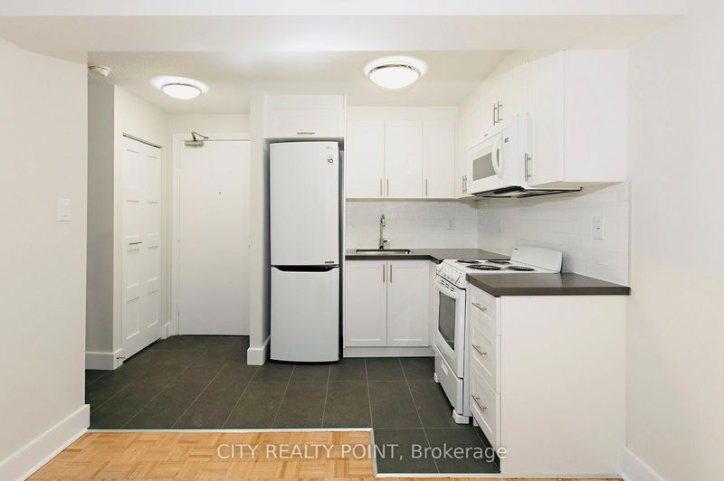 Unit 206 — 990 Avenue Rd, Toronto - Yonge-Eglinton image-0-0