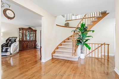 6 Centurion Crt, Toronto - Bayview Woods-Steeles image-0-3