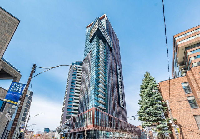 305 - 32 Davenport Road
