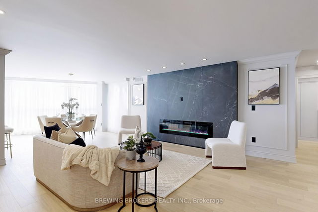 1805 - 85 Skymark Drive