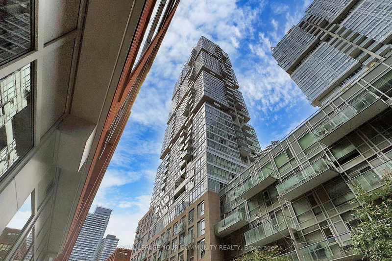 408 - 30 Nelson St, Toronto, M5V 0H5 | Image 2