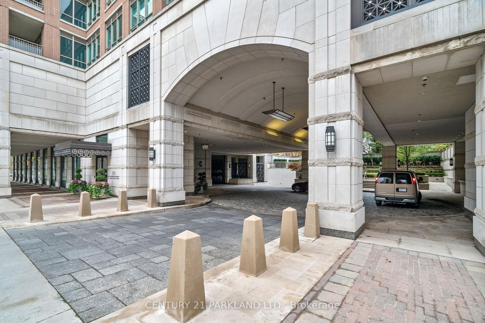 Condo for sale at 409-155 St Clair Avenue, Toronto, Casa Loma, M4V 0A1 - MLS: C12156321