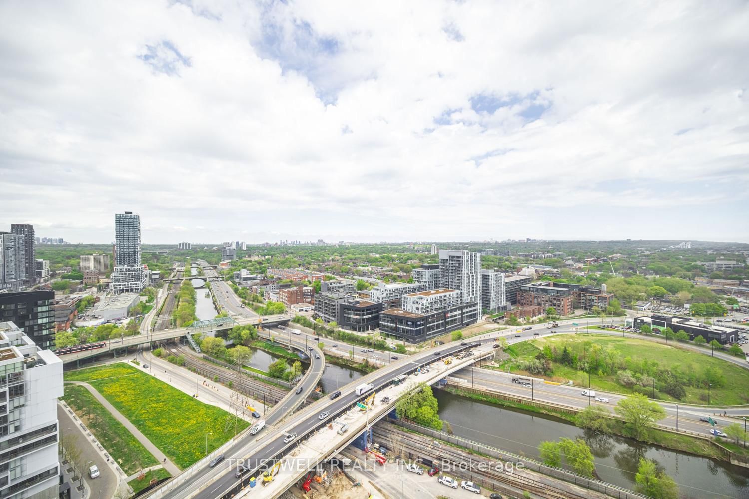 Condo for sale at 2507-170 Bayview Avenue, Toronto, Waterfront Communities C8, M5A 0M4 - MLS: C12156341