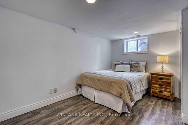 B - 29 Whitman Street