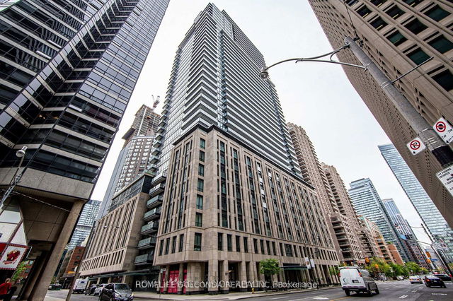 1419 - 955 Bay Street