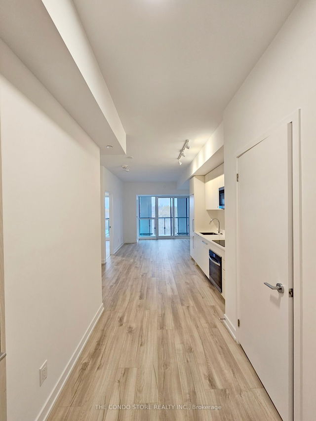 501 - 181 Sheppard Avenue