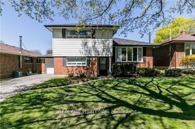 48 Lionel Heights Crescent