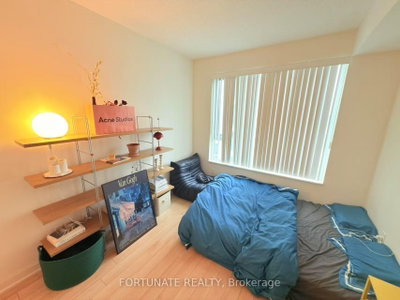 Unit 901 — 68 Canterbury Place — photo 3