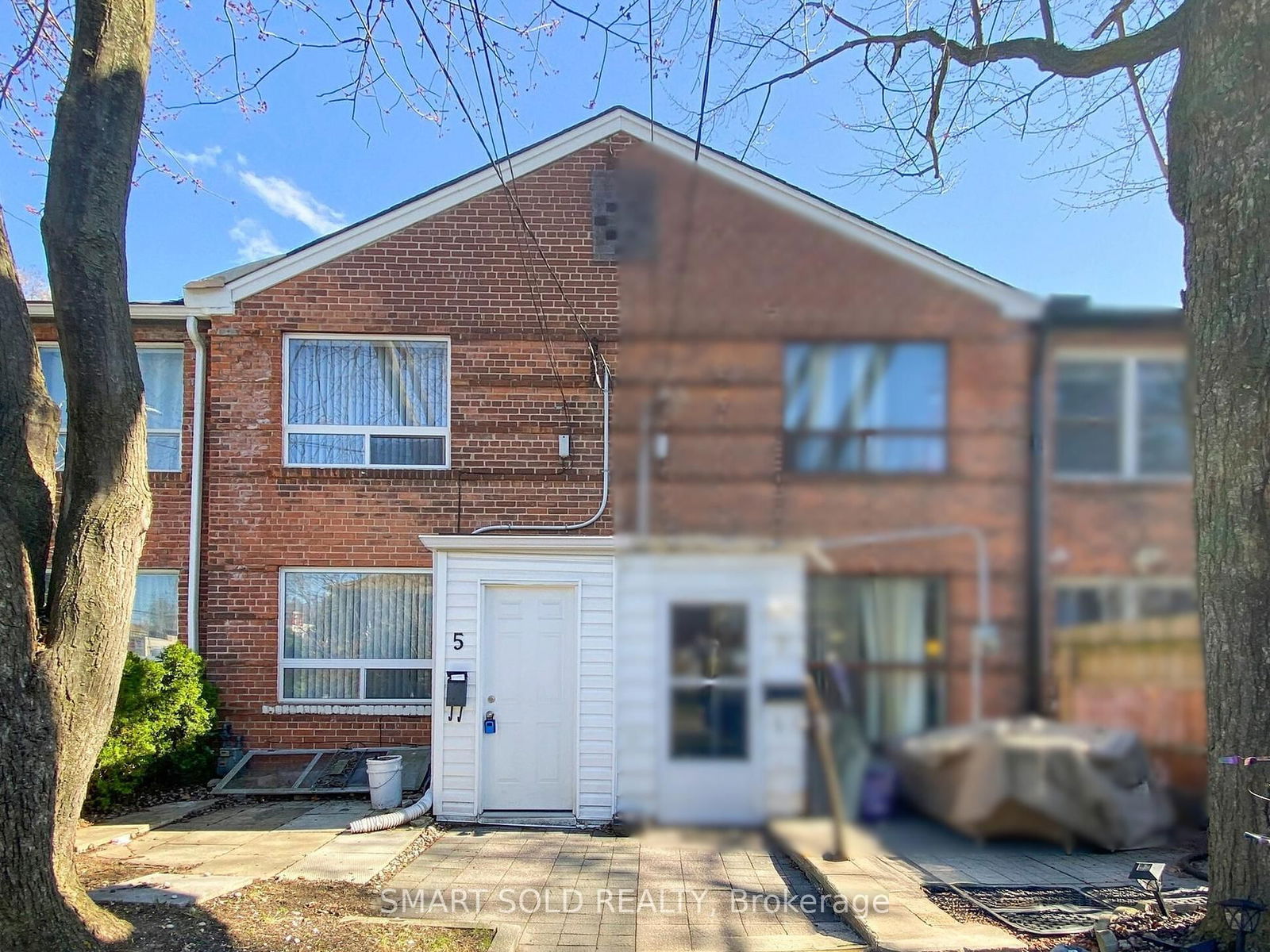 Townhouse for sale at 5 Khedive Avenue, Toronto, Englemount-Lawrence, M6A 2G1 - MLS: C12156817