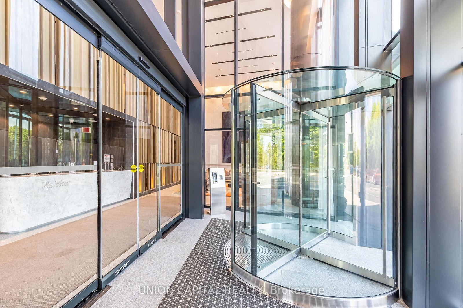 Condo for sale at 815-585 Bloor Street, Toronto, North St. James Town, M4W 0B3 - MLS: C12156933