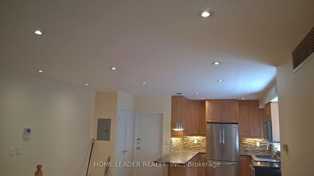 2 - 3856 Bathurst Street