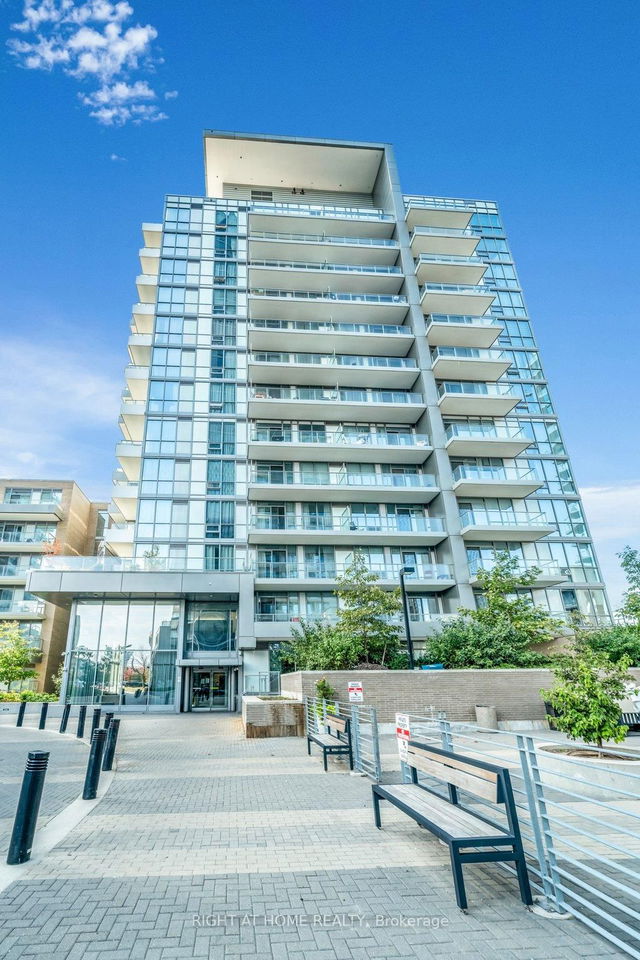 0225 - 52 Forest Manor Road