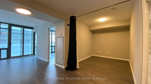 1010 - 37 Grosvenor Street