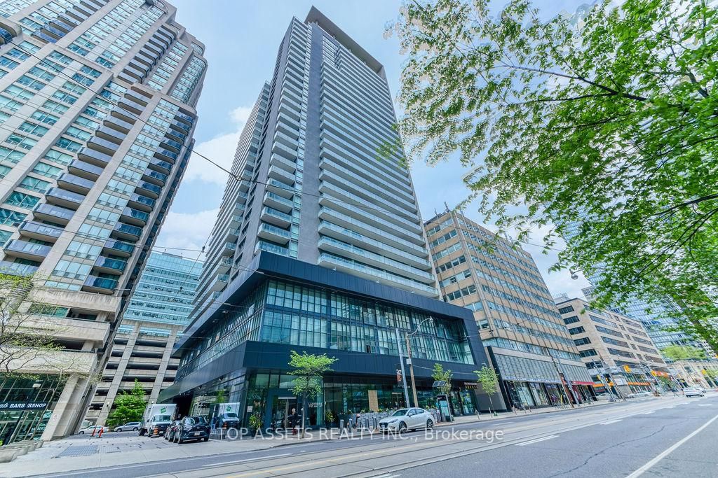 Condo for sale at 1613-770 Bay Street, Toronto, Bay Street Corridor, M5G 0A6 - MLS: C12157461