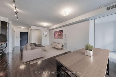 Unit 1613 — 770 Bay St, Toronto - Bay Street Corridor image-0-4