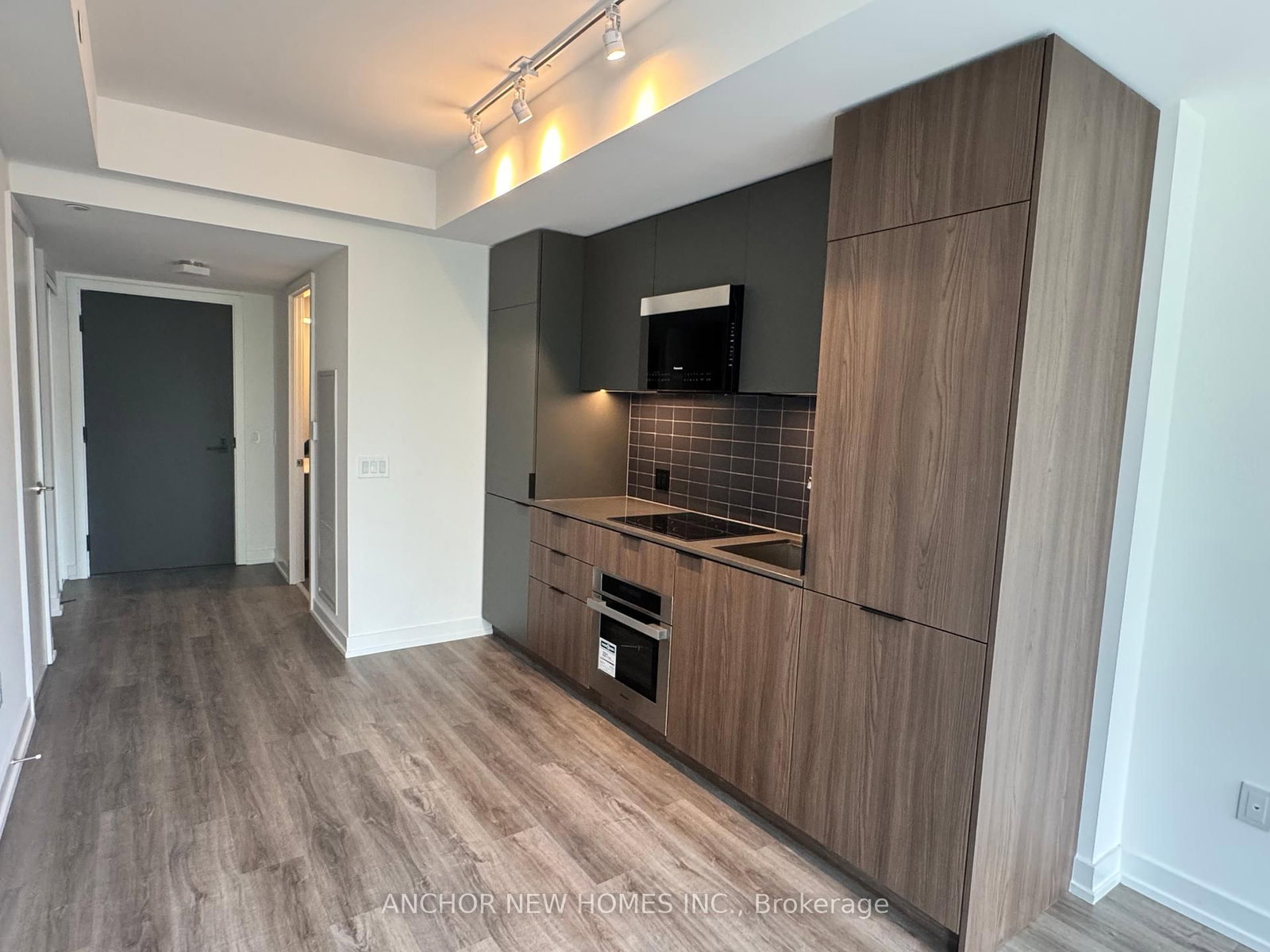 28 Eastern Avenue, Unit 216 - Photo 7