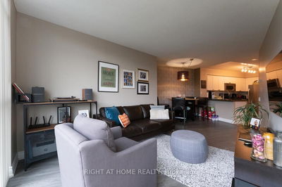 Unit 305 — 30 Harrison Garden Blvd, Toronto - Willowdale East image-0-4