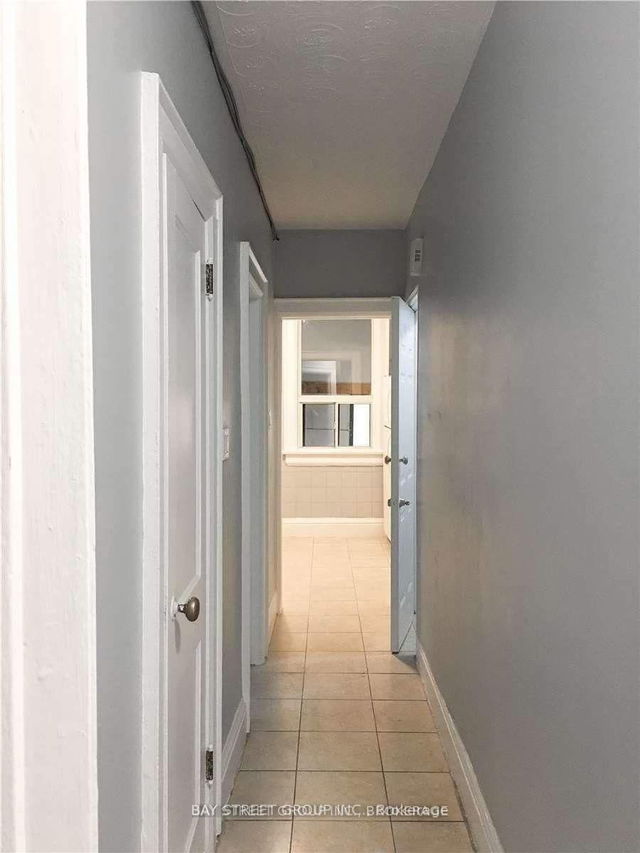 2 nd Floor - 1104 College Street