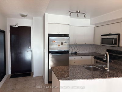 Unit 1011 — 231 Fort York Blvd, Toronto - Niagara image-0-1