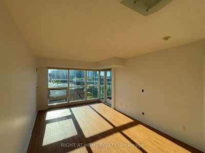 Unit 1011 — 231 Fort York Blvd, Toronto - Niagara image-0-3