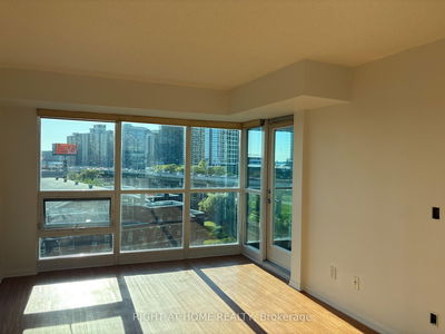 Unit 1011 — 231 Fort York Blvd, Toronto - Niagara image-0-4