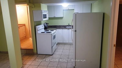 Unit Basement apartment — 10 Henry Welsh Dr, Toronto - Westminster-Branson