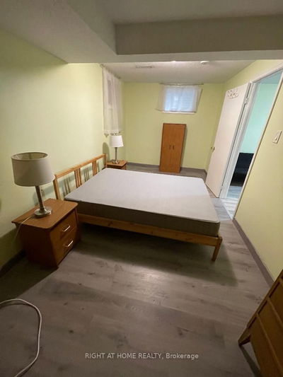Unit Basement apartment — 10 Henry Welsh Dr, Toronto - Westminster-Branson image-0-3