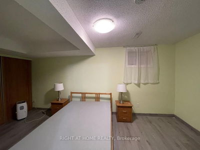 Unit Basement apartment — 10 Henry Welsh Dr, Toronto - Westminster-Branson image-0-4