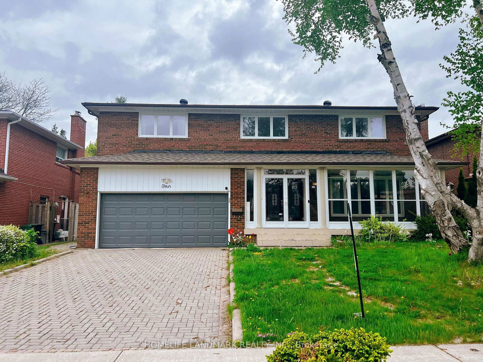 Detached House for sale at 4 Sydnor Road, Toronto, Bayview Woods-Steeles, M2M 2Z8 - MLS: C12157801