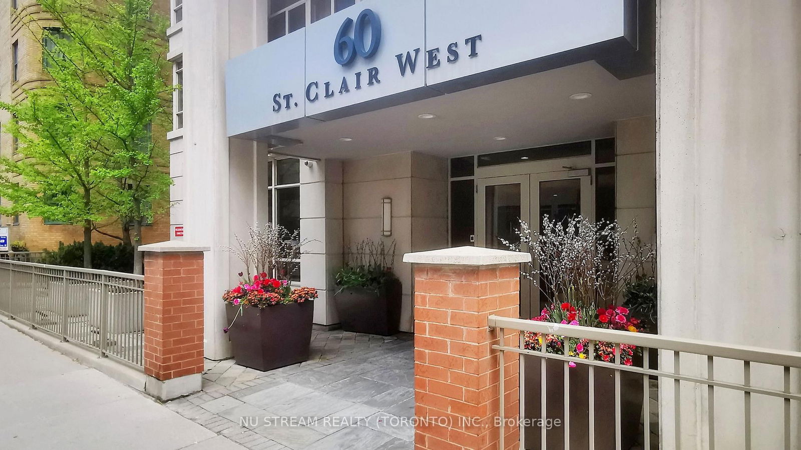 Condo for sale at 901-60 St Clair Avenue, Toronto, Yonge-St. Clair, M4V 1M1 - MLS: C12157814