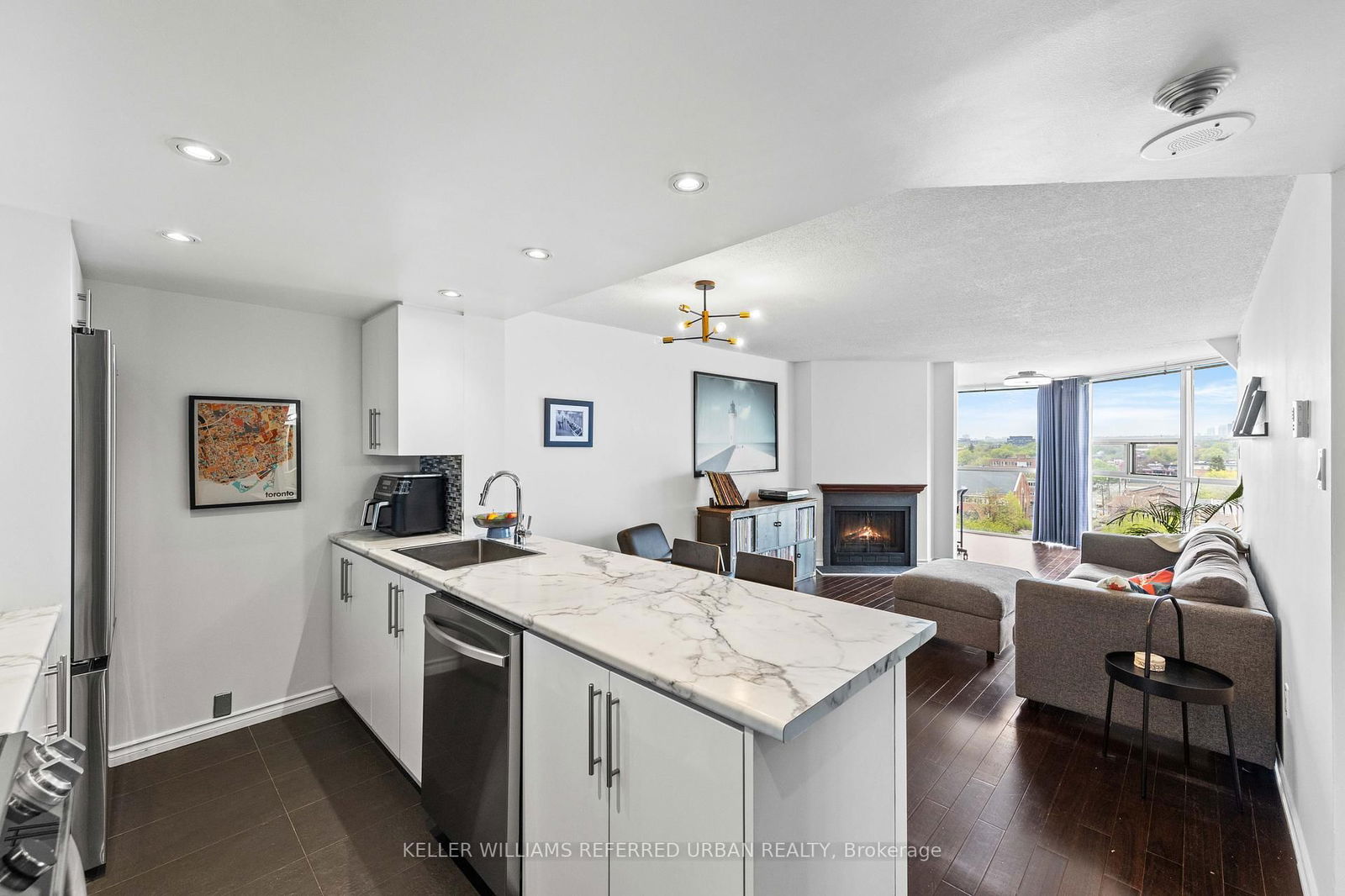 Condo for sale at 1011-725 King Street, Toronto, Niagara, M5V 2W9 - MLS: C12157910