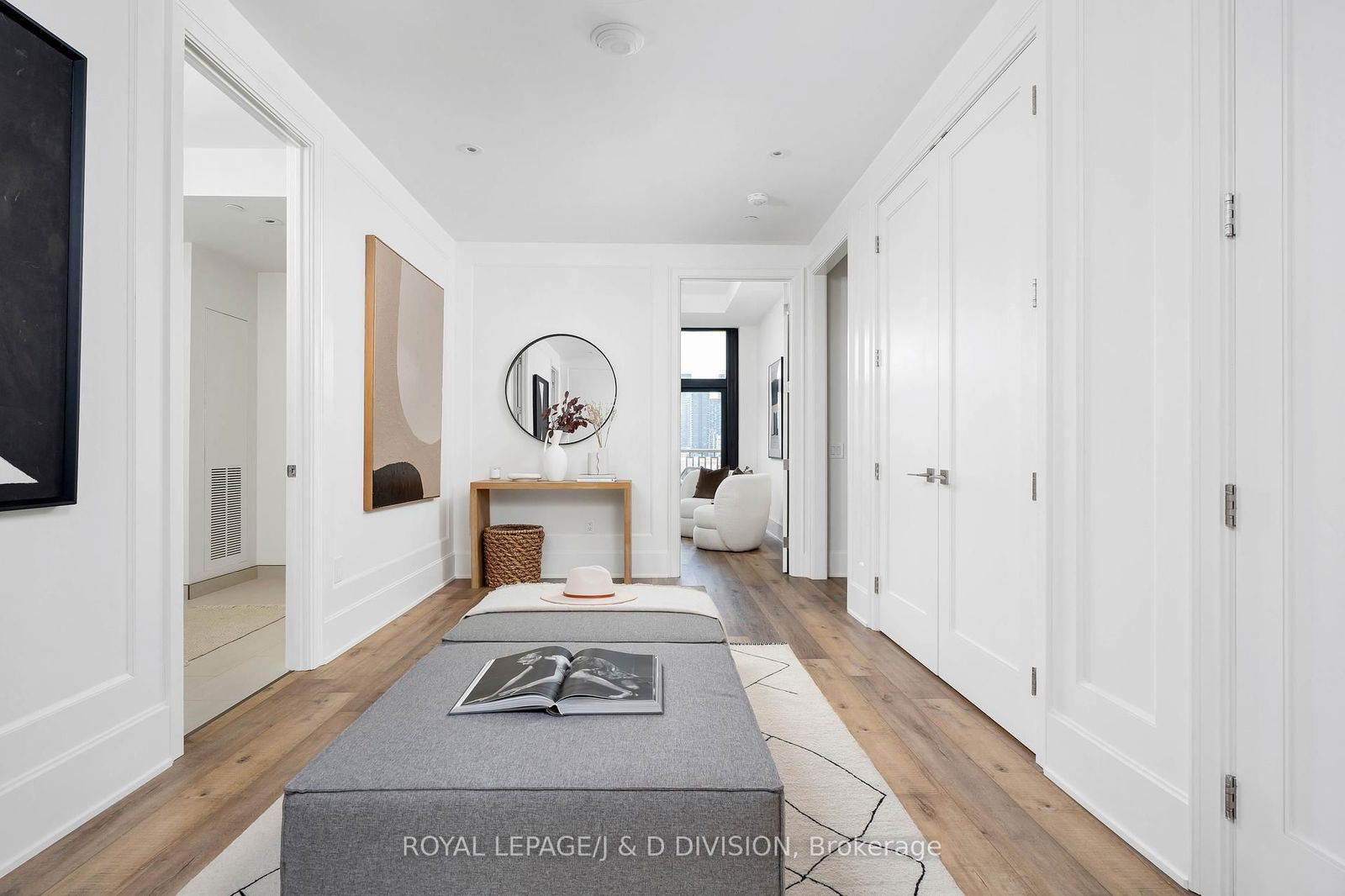 Condo for sale at 801-1 Strathgowan Avenue, Toronto, Lawrence Park South, M4N 0B3 - MLS: C12157940