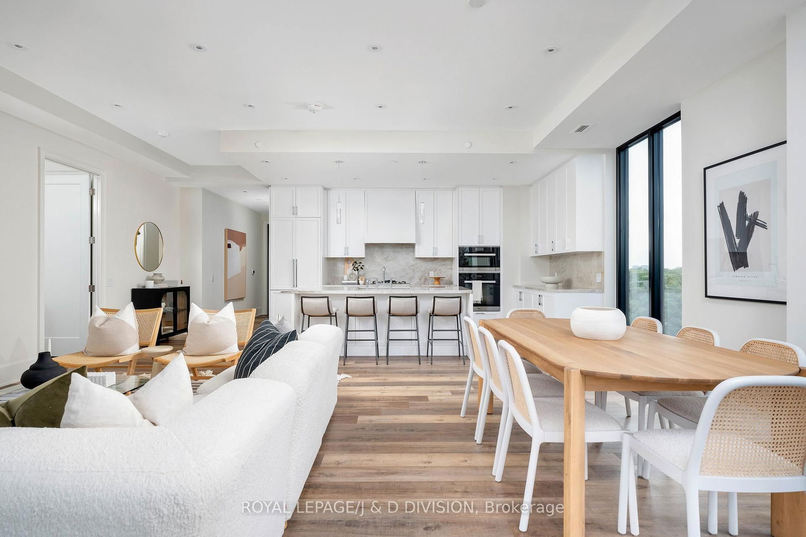 Condo for sale at 801-1 Strathgowan Avenue, Toronto, Lawrence Park South, M4N 0B3 - MLS: C12157940