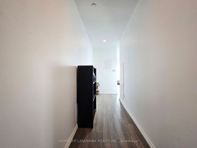 4912 - 197 Yonge Street