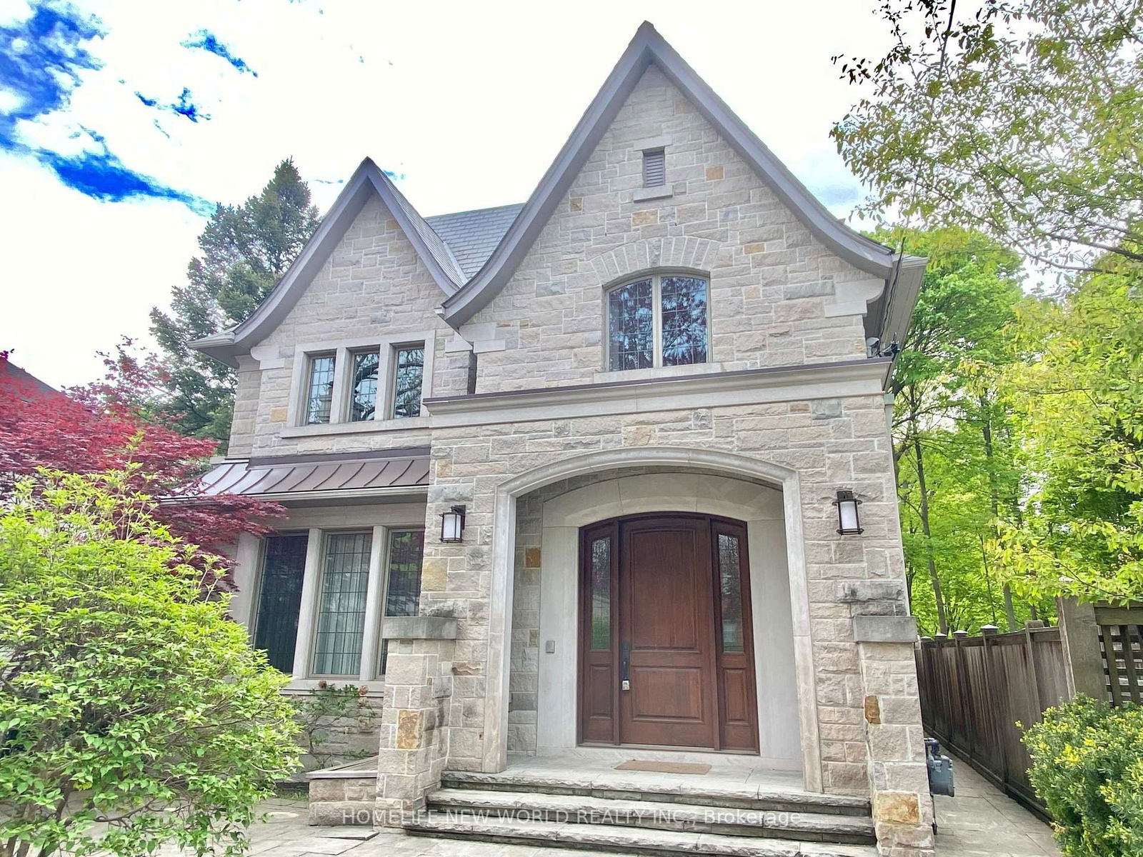 Detached House for sale at 94 Inglewood Drive, Toronto, Rosedale-Moore Park, M4T 1H5 - MLS: C12158011