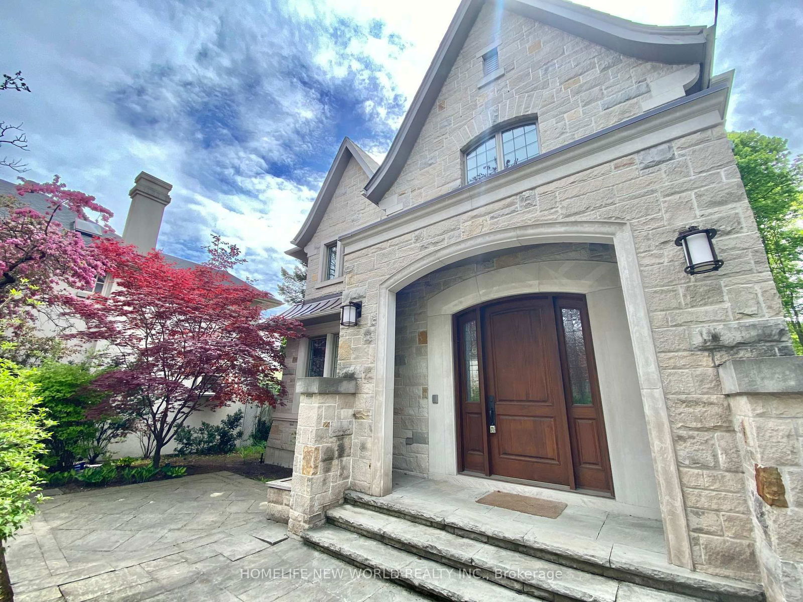 Detached House for sale at 94 Inglewood Drive, Toronto, Rosedale-Moore Park, M4T 1H5 - MLS: C12158011