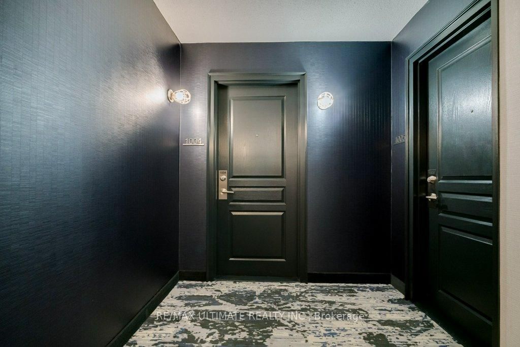 Condo for sale at 1004-140 Simcoe Street, Toronto, Waterfront Communities C1, M5H 4E9 - MLS: C12158095