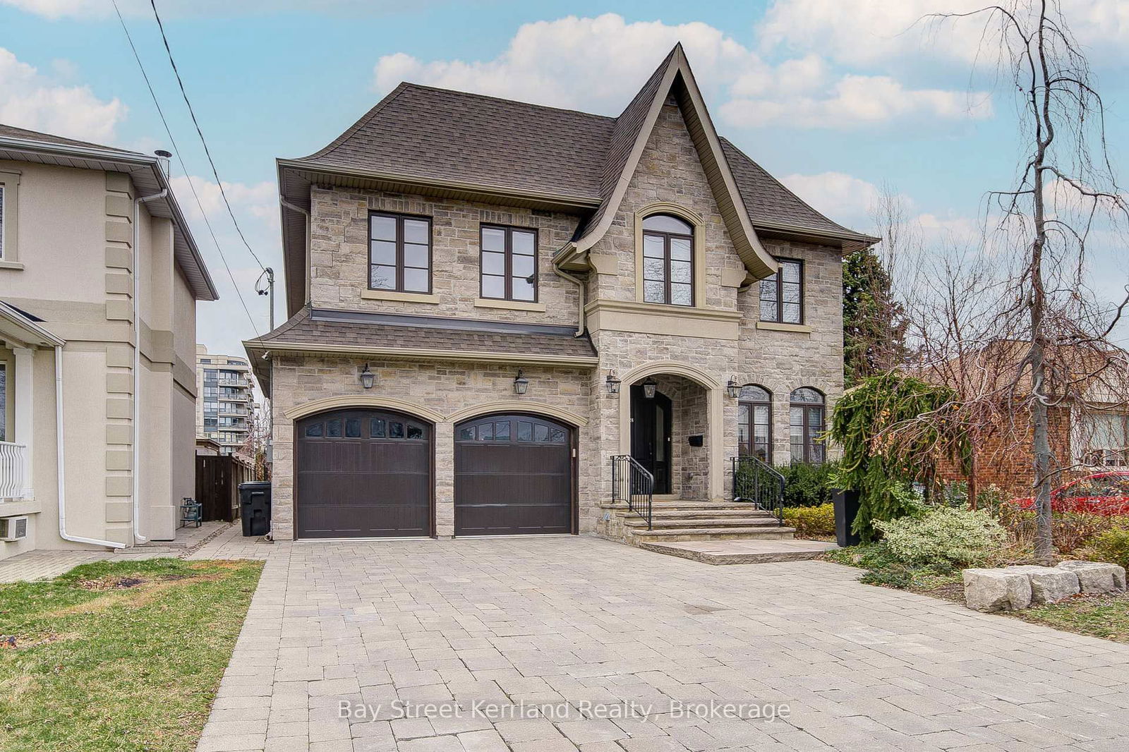 Detached House for sale at 24 Norcross Road, Toronto, Clanton Park, M3H 2R4 - MLS: C12158268